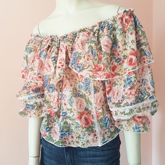 Romantic zara shirt - roses, lace and ruffles - Picture 10 of 11